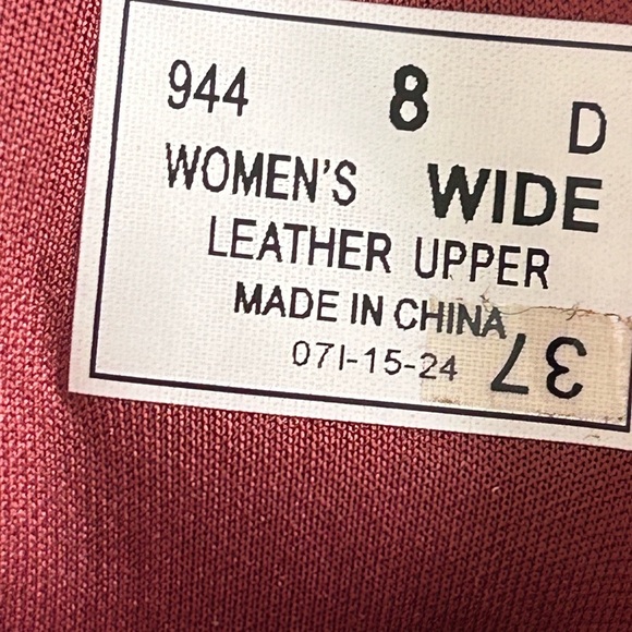 Bio Fit Orthofeet Women's Brown Sneaker Style Shoe Sz 8W - Picture 11 of 13